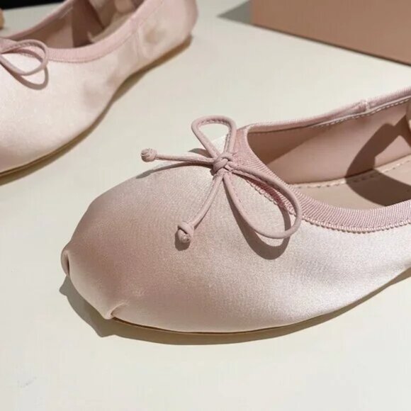 Miu Miu White Ballet Flats with Bow - Picture 6 of 8